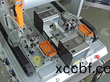 傢(jia)具(ju)産品鎖(suo)螺(luo)絲(si)